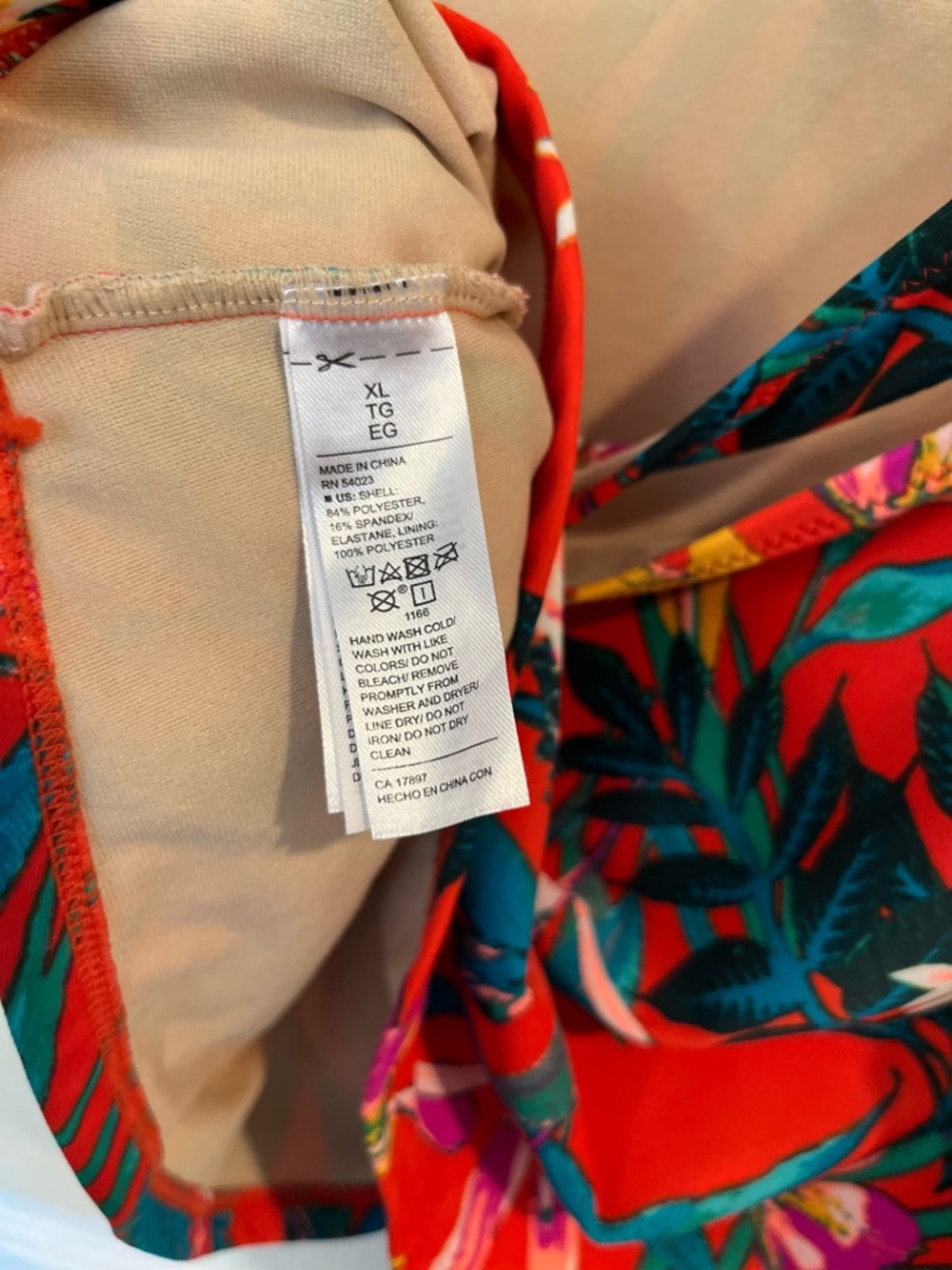 Old Navy Women’s Swimsuit Bathing Suit Tropical Halter Tankini Top Bright XL - Picture 8 of 9